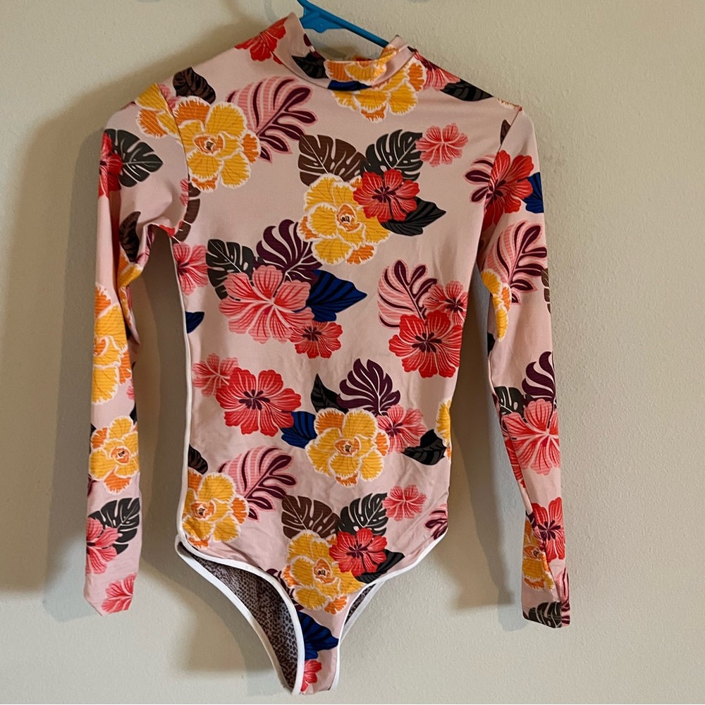 Acacia ehukai suit